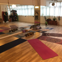 Yoga Prasada 瑜伽教室